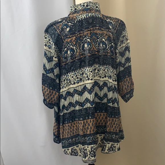 Top - Picture 2 of 4